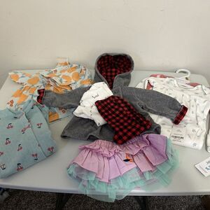 Lot of 10 Pieces Baby Girl Clothes Size Newborn